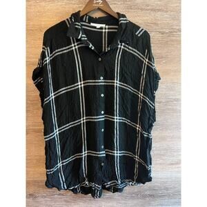 Jane and Delancey Blouse Top Size 2X Plus Black Button down Wrinkled Geometric